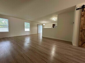 8118 Cypress Cir in Dexter, MI - Building Photo - Building Photo
