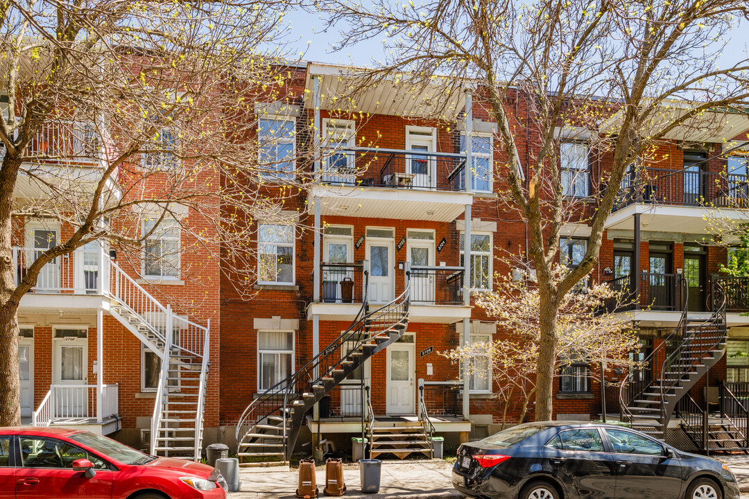 2728 De Rozel Rue in Montréal, QC - Building Photo