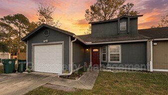 11766 White Horse Rd in Jacksonville, FL - Building Photo