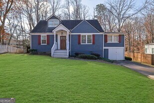 3474 Hildon Cir in Chamblee, GA - Building Photo