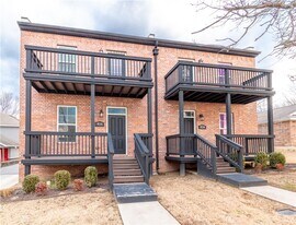 424 E 7th St in Fayetteville, AR - Building Photo