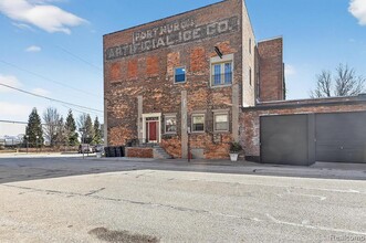 1104 4th St in Port Huron, MI - Building Photo - Building Photo