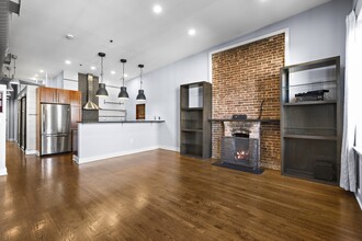 321 Washington St, Unit 4 in Hoboken, NJ - Foto de edificio - Building Photo