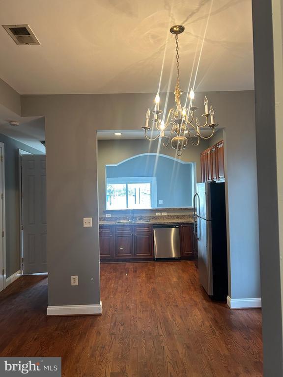 property at 1924 16th St SE