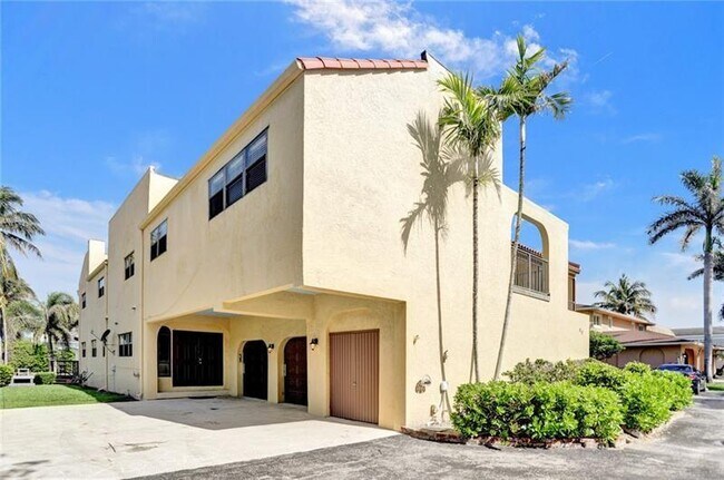 4300 S Ocean Blvd in Highland Beach, FL - Building Photo - Building Photo