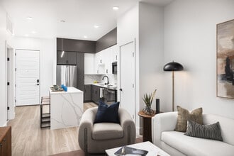 Dorian in Colorado Springs, CO - Foto de edificio - Building Photo