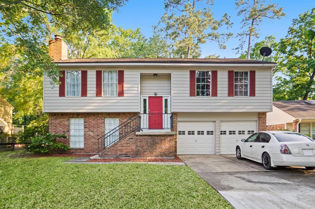 5107 Creek Shadows Dr in Houston, TX - Foto de edificio