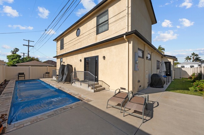 property at 4952 Rockford Dr