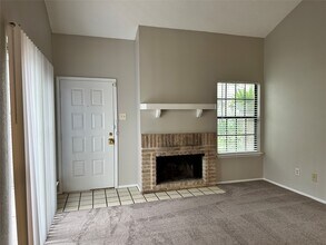 3119 Windchase Blvd in Houston, TX - Building Photo - Building Photo