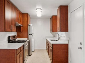 1327 Ashby Ave in Berkeley, CA - Building Photo - Building Photo