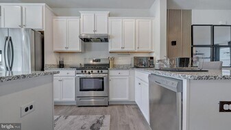 7748 Venice Ln in Severn, MD - Building Photo