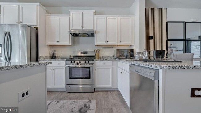 property at 7748 Venice Ln