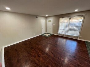 2609 Costa Mesa Dr in Dallas, TX - Building Photo - Building Photo