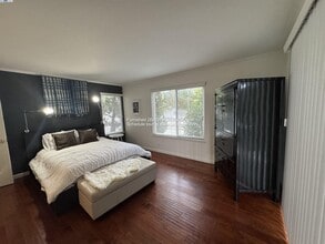 3701 Park Blvd Way in Oakland, CA - Building Photo - Building Photo