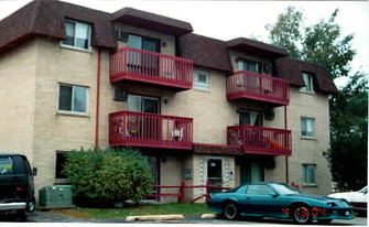 6619 Oak Forest Apartments