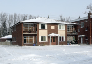 628 Silverbirch Rd Apartments