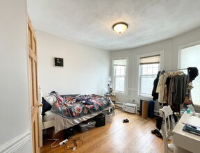19 Bucknam St, Unit 3 in Boston, MA - Building Photo - Building Photo