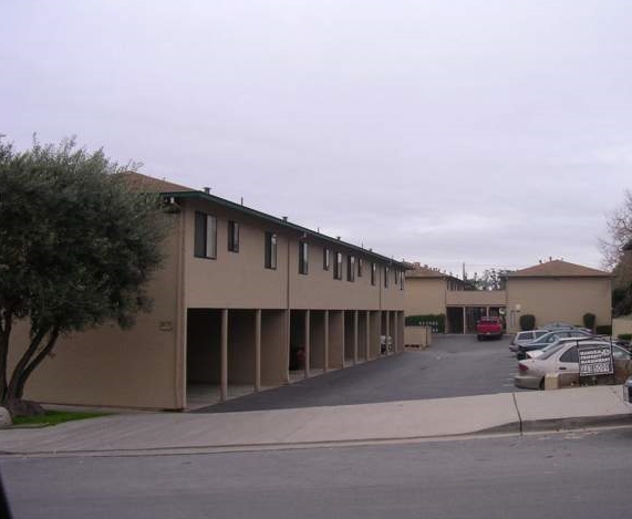 2179 Perez St in Salinas, CA - Foto de edificio