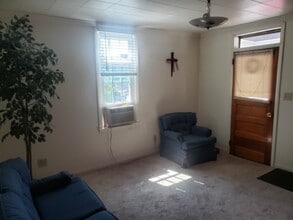 48 Clark St in Uniontown, PA - Building Photo - Building Photo