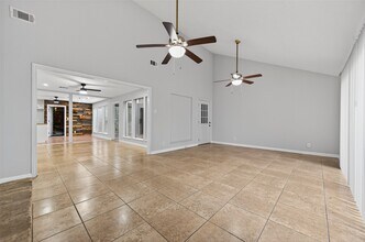 6102 Crakston St in Houston, TX - Building Photo - Building Photo