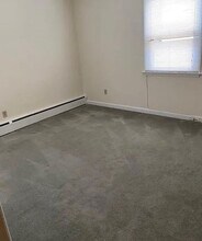 438 W William St in Port Chester, NY - Building Photo - Building Photo