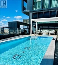 3210 Dakota Cmn in Burlington, ON - Building Photo - Building Photo