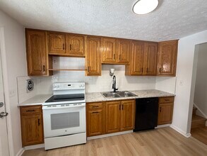 6400 Butler Warren Rd in Mason, OH - Building Photo - Building Photo