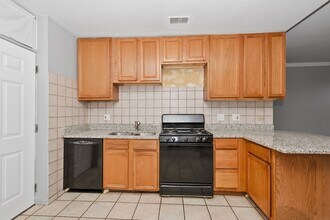 7209 S Yates Blvd in Chicago, IL - Building Photo - Building Photo