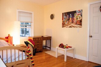 40 Plymouth St, Unit 1 in Cambridge, MA - Building Photo - Building Photo