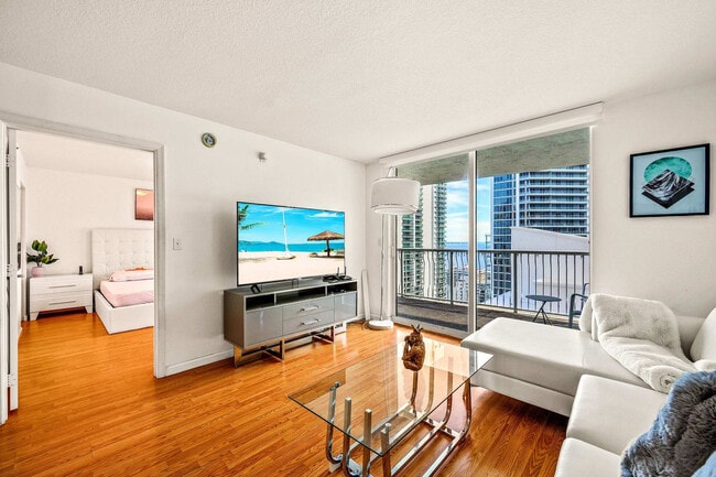 1 SE 12th St, Unit SI FL30-ID1022272P