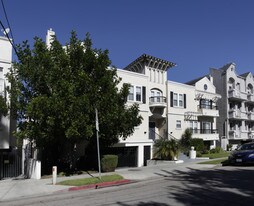 Hortense Luxury Townhomes in North Hollywood, CA - Building Photo