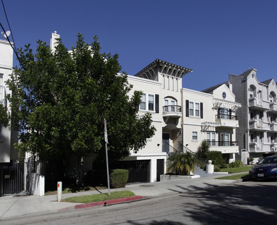 Hortense Luxury Townhomes in North Hollywood, CA - Foto de edificio