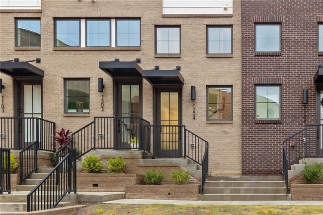 property at 201 New St