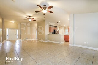 419 Conlee St in Lehigh Acres, FL - Building Photo - Building Photo