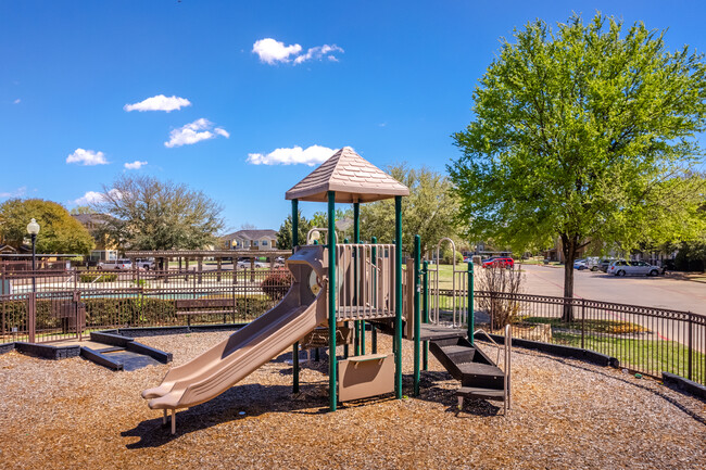 Rosemont at Meadow Lane in Dallas, TX - Building Photo - Building Photo