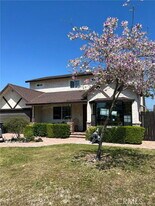 1432 N Catalina St in Burbank, CA - Building Photo