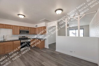 1391 W Tulip Pl in Casa Grande, AZ - Building Photo - Building Photo