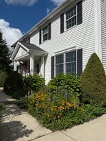 236 Crabapple Ln in Buffalo, NY - Building Photo