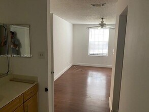 11241 W Atlantic Blvd in Coral Springs, FL - Building Photo - Building Photo