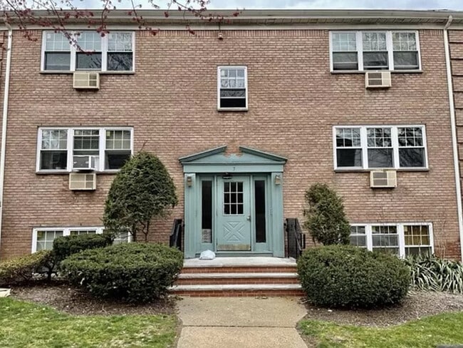 property at 138 Clinton Pl