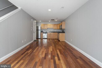 1938 N Gratz St, Unit 2 in Philadelphia, PA - Building Photo - Building Photo