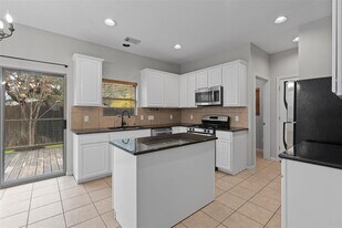 2240 Independence Dr in Austin, TX - Building Photo