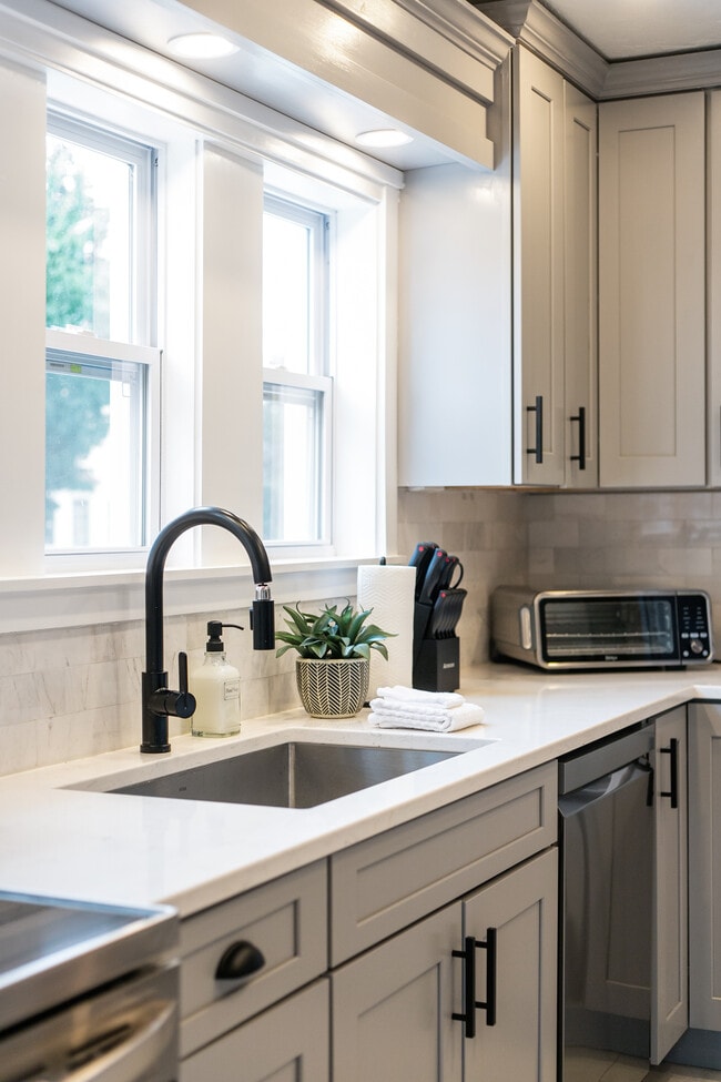 431 E Summer St in Appleton, WI - Building Photo - Building Photo