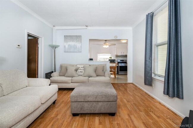 92 Washington Ave in New Rochelle, NY - Building Photo - Building Photo