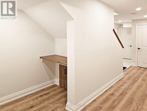 11 Manhattan Ct. in St Catharines, ON - Building Photo - Building Photo