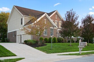 10599 Geist View Dr in McCordsville, IN - Building Photo - Building Photo