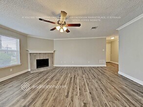 2440 Rolling Ridge Dr in Little Elm, TX - Foto de edificio - Building Photo