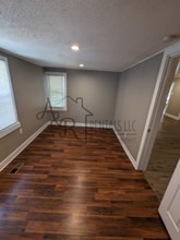 207 E Park St in Pittsburg, KS - Building Photo - Building Photo