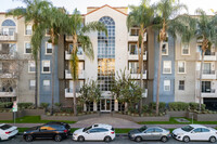 Marbella Apartments in Los Angeles, CA - Foto de edificio - Building Photo