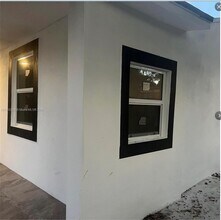 428 NW 97th St in Miami, FL - Building Photo - Building Photo